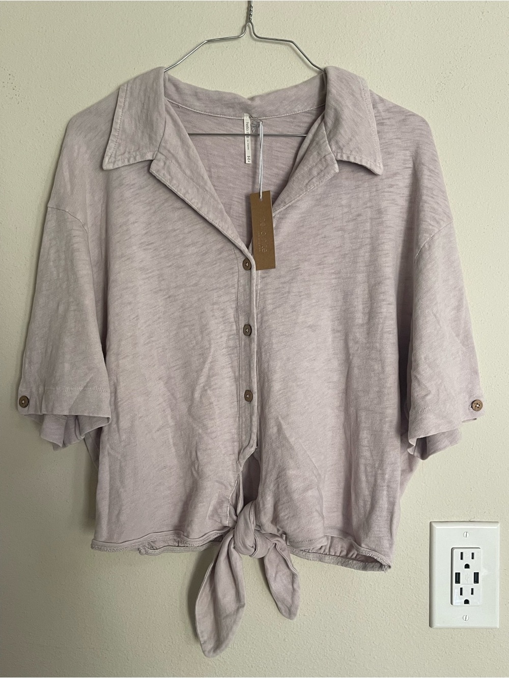 Hello Nite NWT Women's Light Lilac Tie-Front Button Shirt Size small